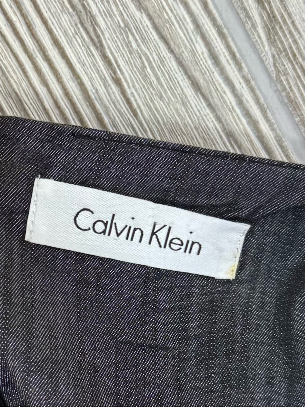Calvin Klein denim look sheath dress 4 gray and black sleeveless pencil dress - Picture 6 of 9
